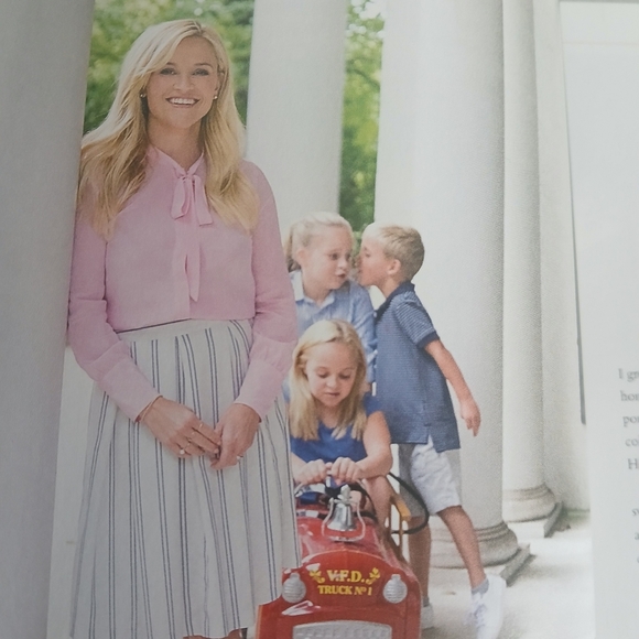 2018 Edition Reese Witherspoon Whiskey in a Teacup Cookbook Southern Style - Picture 12 of 16